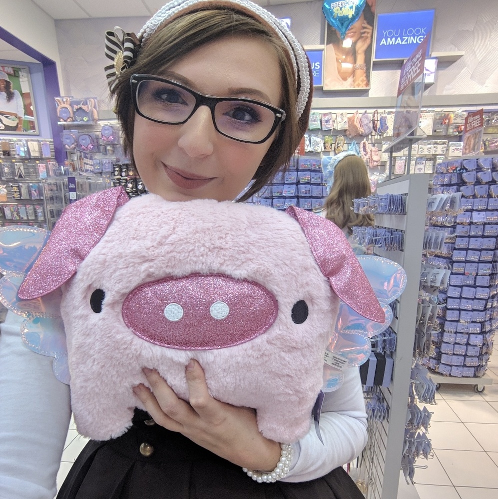 Meet your Posher, Ashley